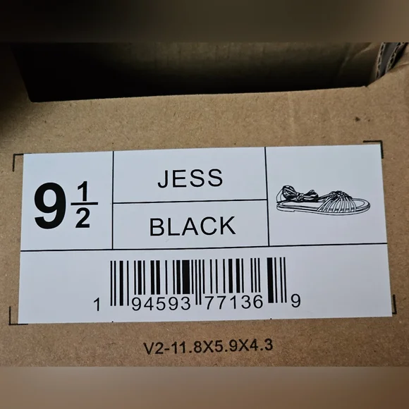 Journee Collection Jess Sandals Wraparound Ankle Tie Open Toe Vegan Leather NIB - Picture 8 of 8